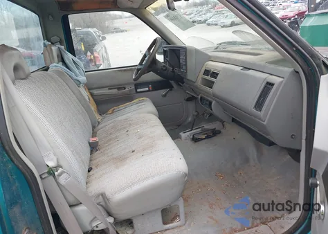 1994 Chevrolet Gmt-400 K2500 из США, поврежденный, VIN 1GCFK24H2RE229599